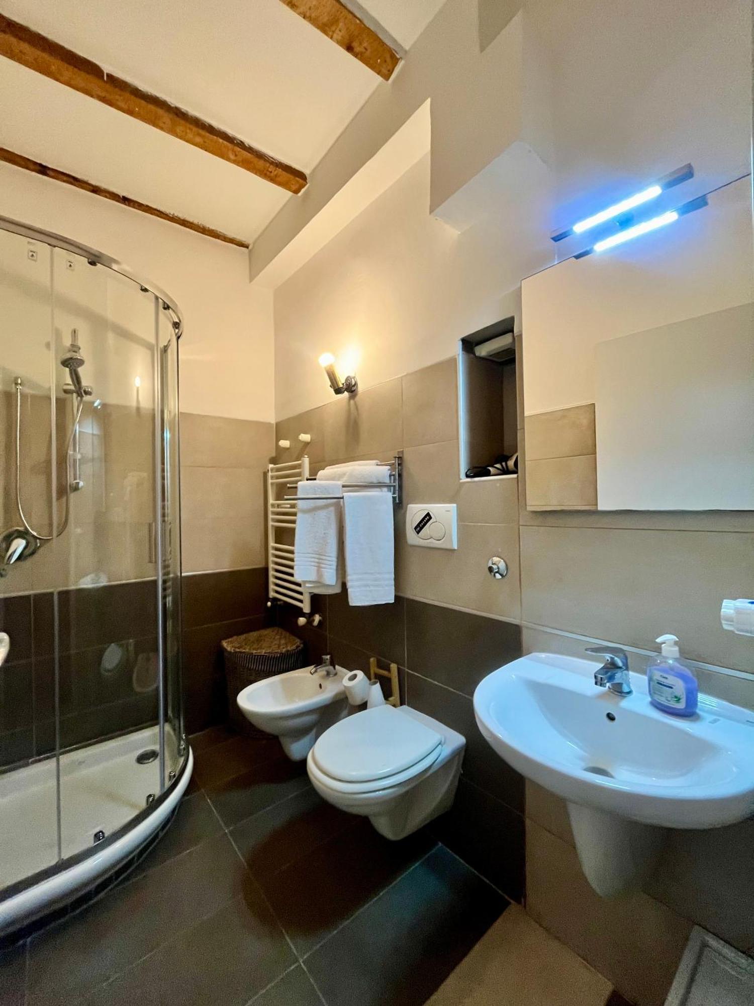 Charming Ringhiera Studio Milan Extérieur photo