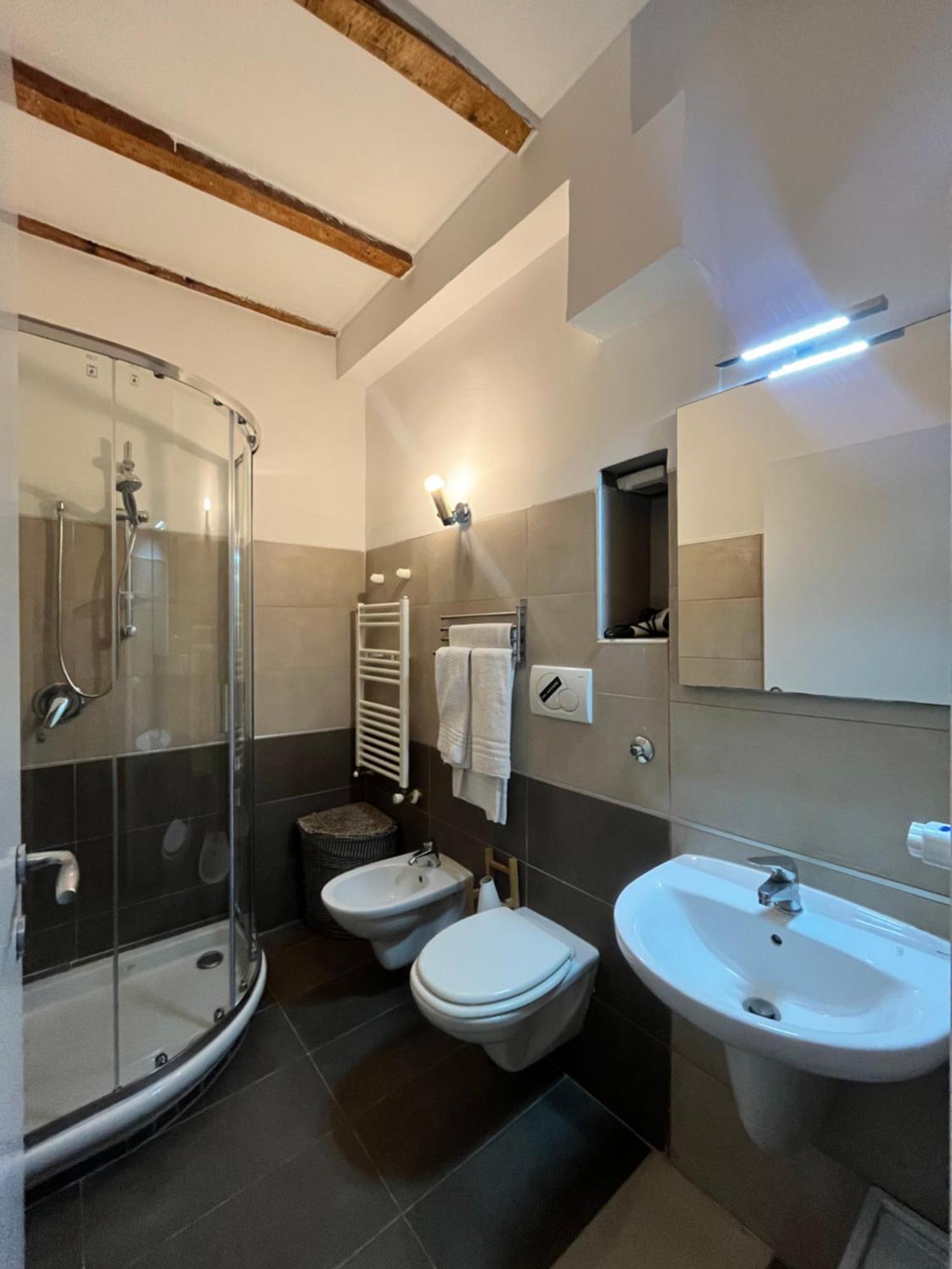 Charming Ringhiera Studio Milan Extérieur photo